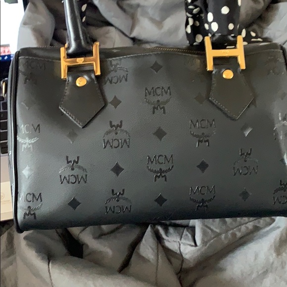 Authentic MCM mini boston!!! - Picture 4 of 8